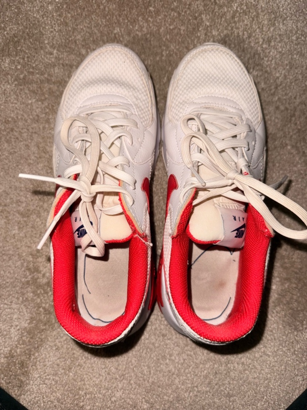 Nike Air Max with Red Swoosh - Picture 5 of 6